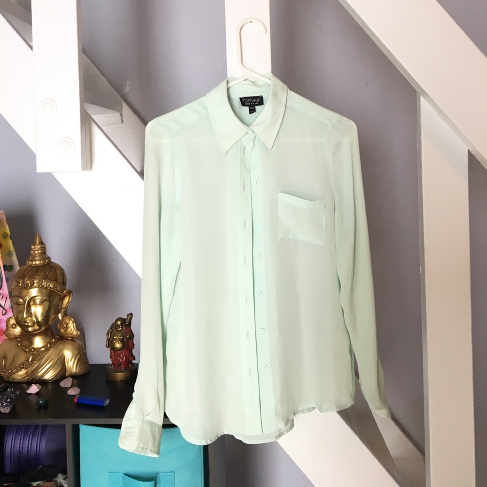NWOT Topshop button down blouse